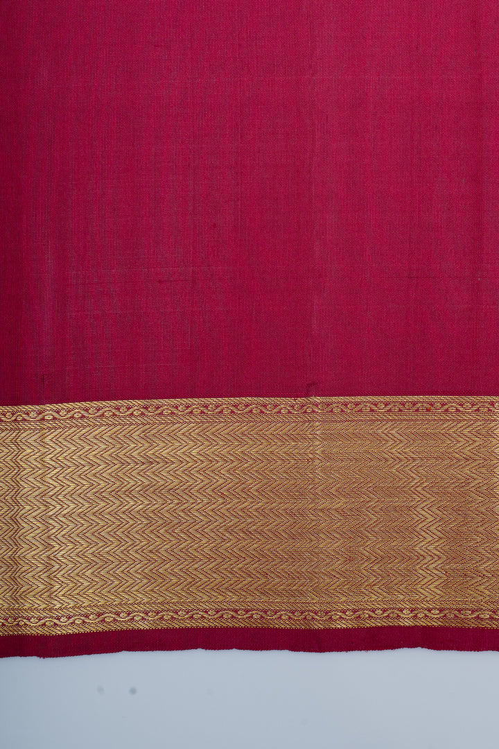 Red chevron jacquard pure Kanchipuram silk saree