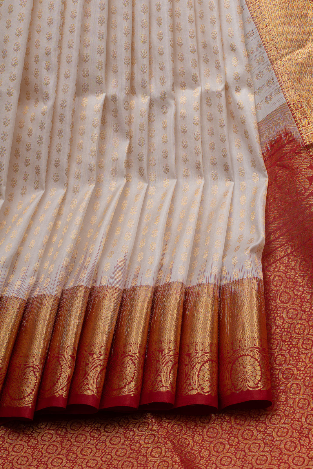 Pearl white and red lakshadeepam brocade pure soft silk saree