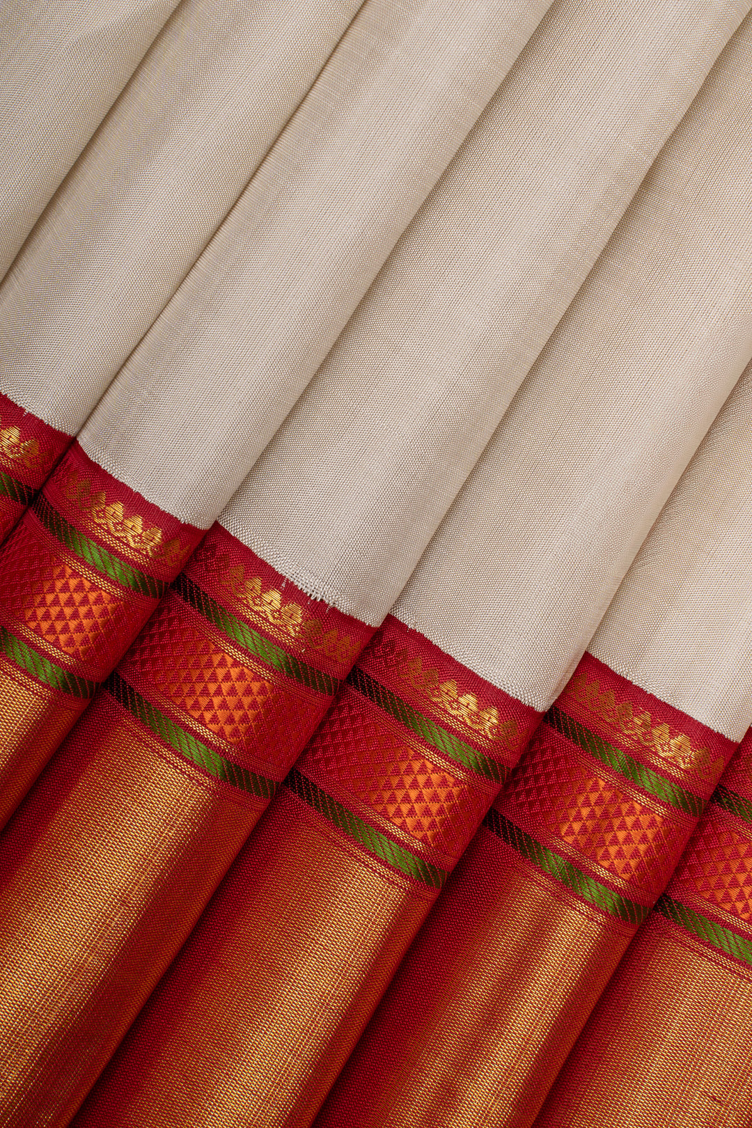 Ivory and red  traditional pure kanchipuram silk saree