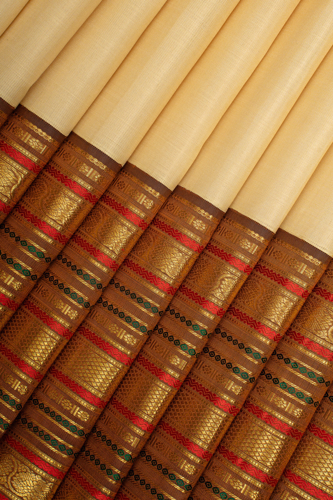 Cream and Jamun Varisaipettu Pure Kanchipuram Silk Saree
