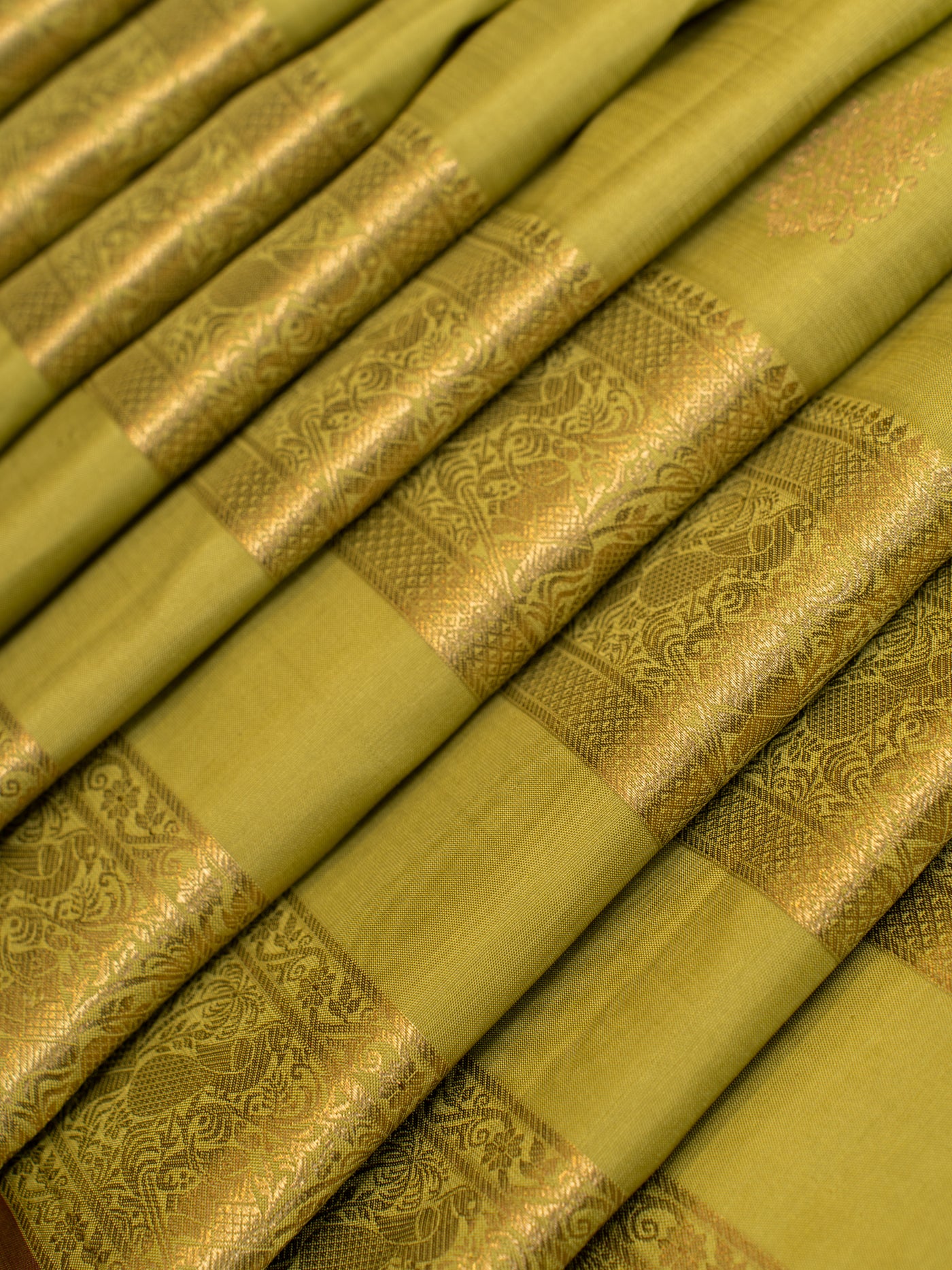 Leaf green pure Kanchipuram traditional silk saree