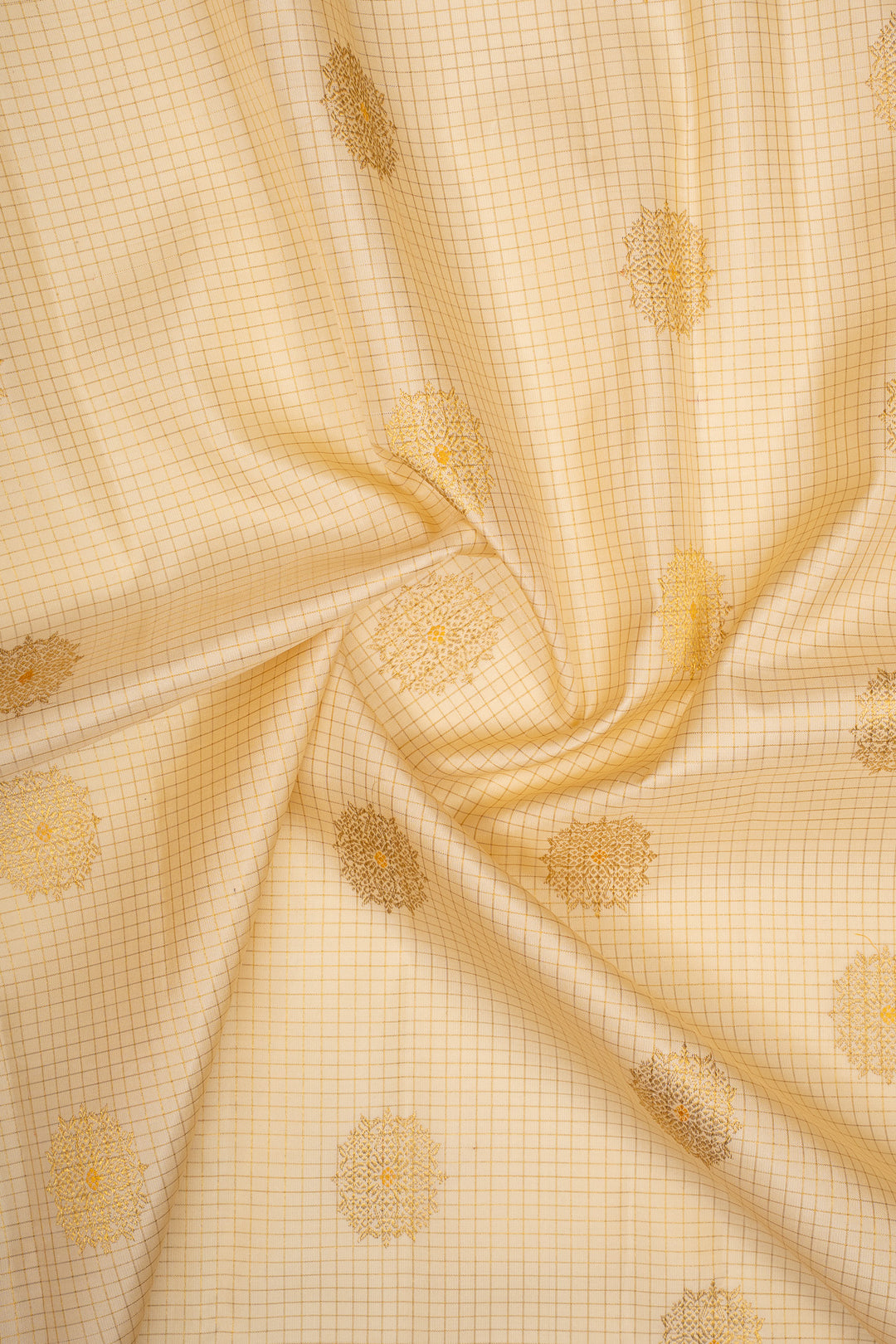 Pearl white and yellow turning border pure kanchipuram silk saree