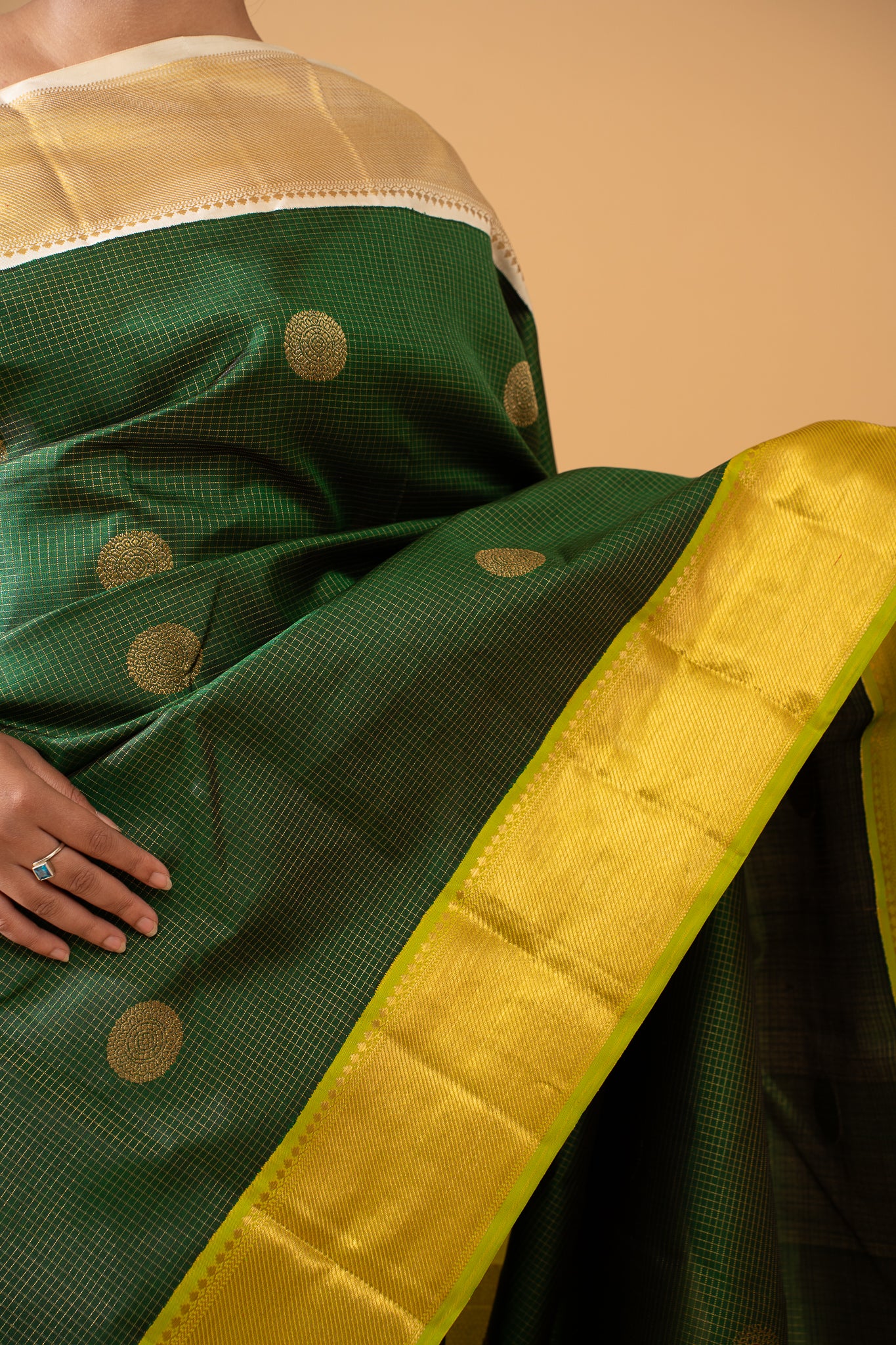 Emerald Green Vairaoosi Checks Pure Zari Kanchipuram Silk Saree - Clio Silks