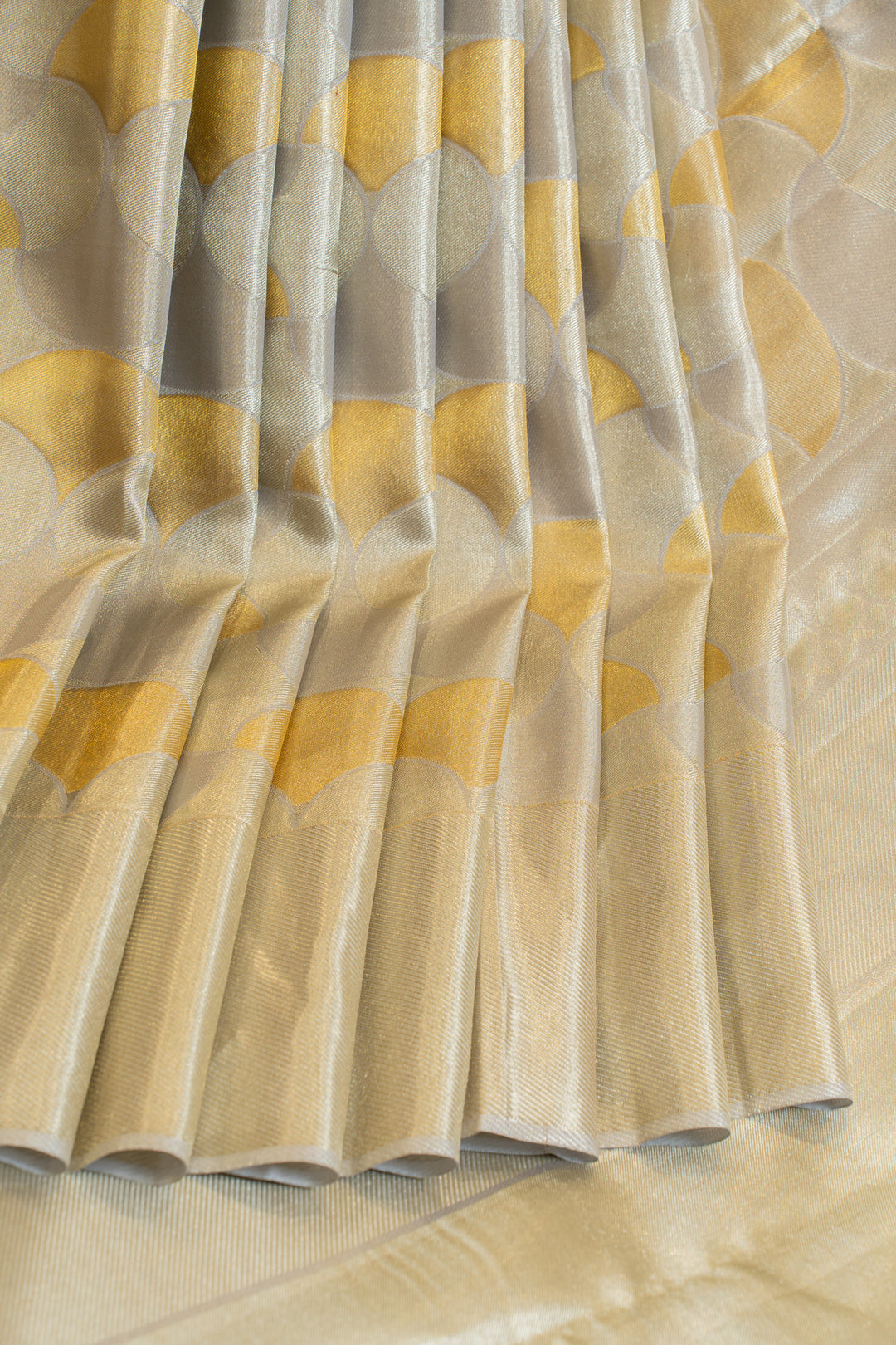 Silver and gold geometric tissue pure Kanchipuram silk saree