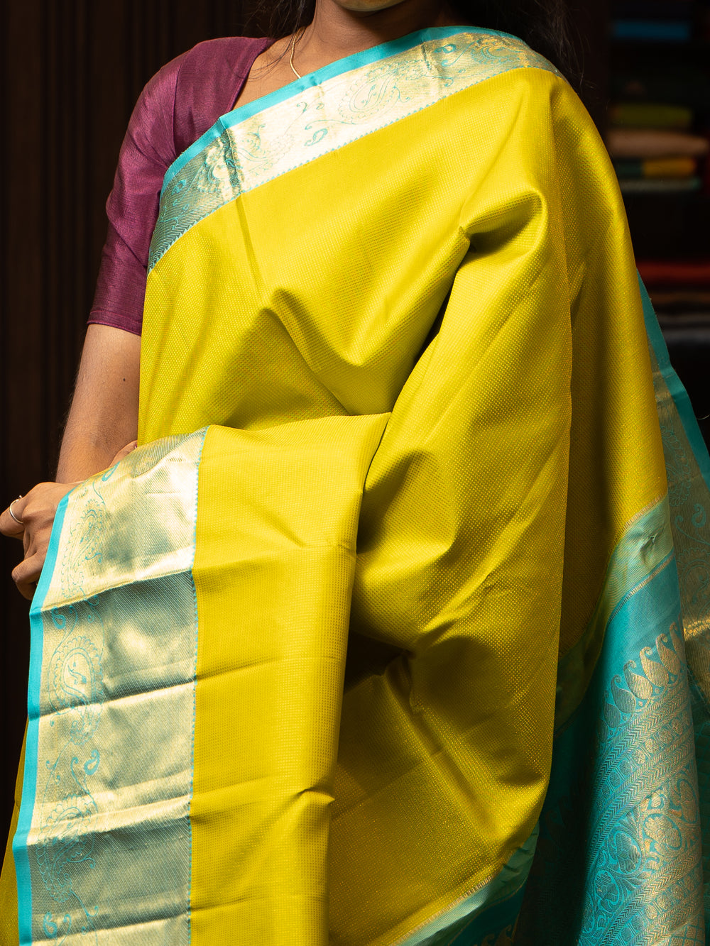 Lime Green and Blue Muthu Zari Self Pure Kanchipuram Silk Saree - Clio Silks