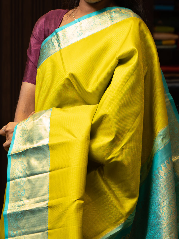 Lime Green and Blue Muthu Zari Self Pure Kanchipuram Silk Saree - Clio Silks