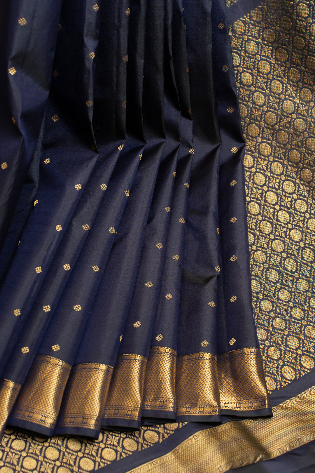 Dark blue traditional pure Kanchipuram silk saree