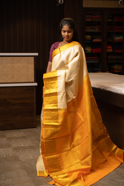 Pearl White and Yellow Muthu Zari Self Pure Kanchipuram Silk Saree - Clio Silks