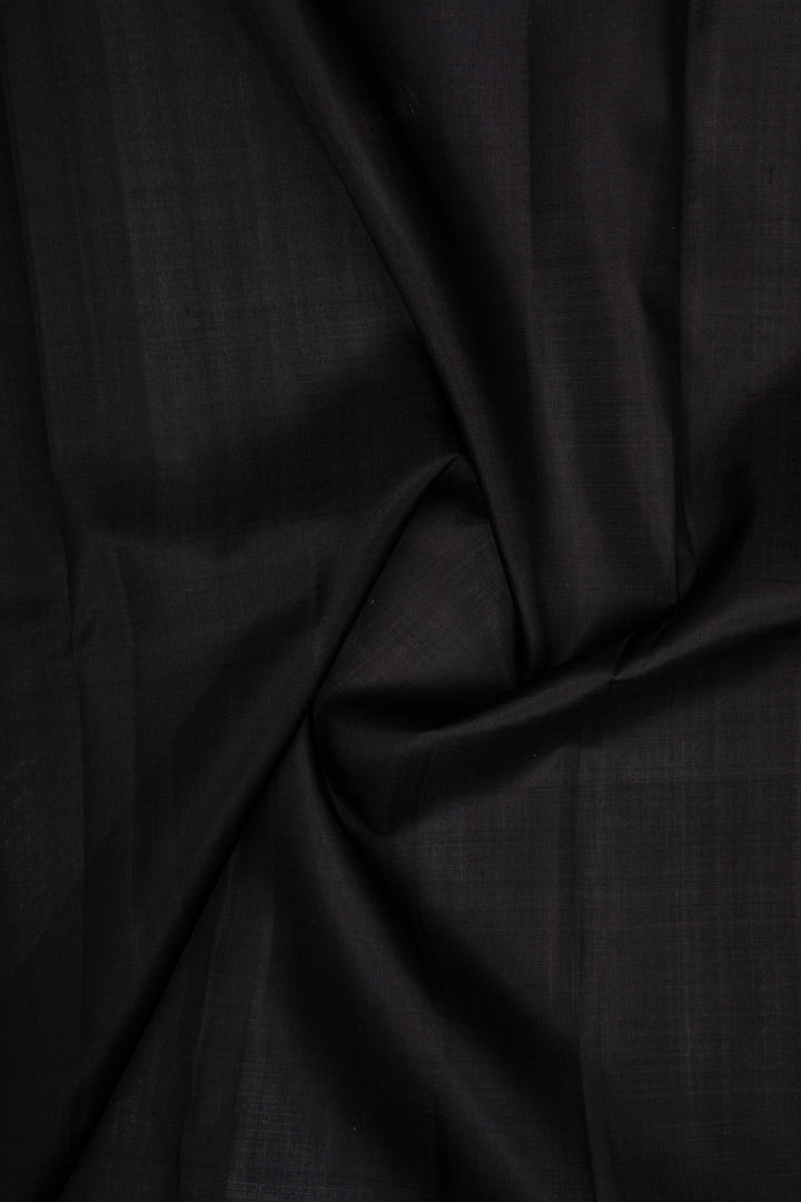 White and black linen Kanchipuram silk saree