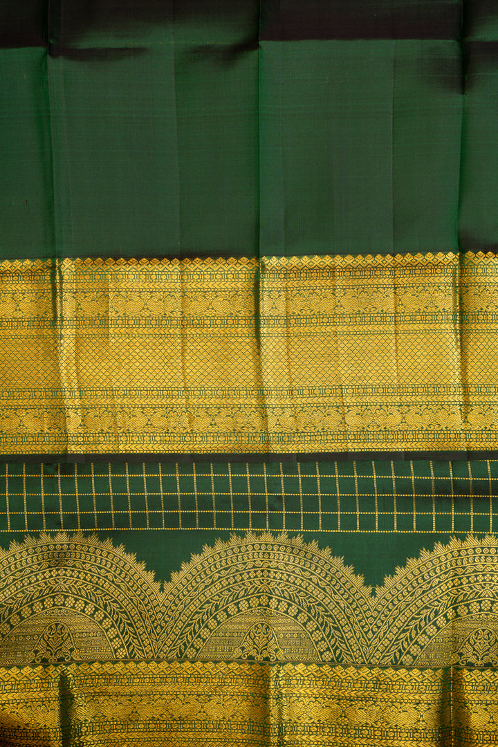Bottle Green Turning Border Pure Kanchipuram Silk Saree - Clio Silks