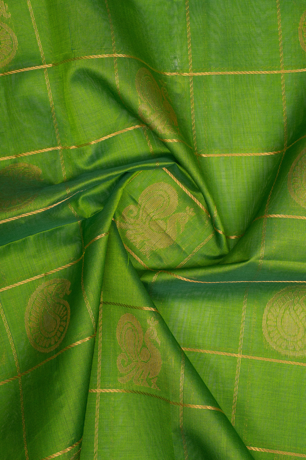 Leaf Green Paisley Motifs Pure Silk Cotton Saree