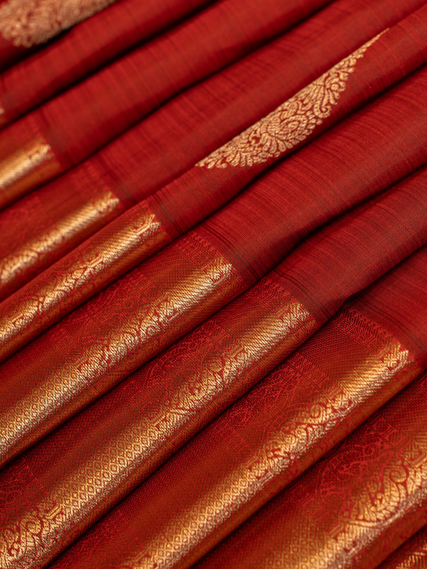 Reddish maroon pure Kanchipuram traditional silk saree