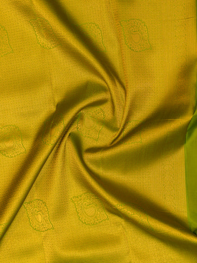 Peacock green vairaoosi Kanchipuram silk saree