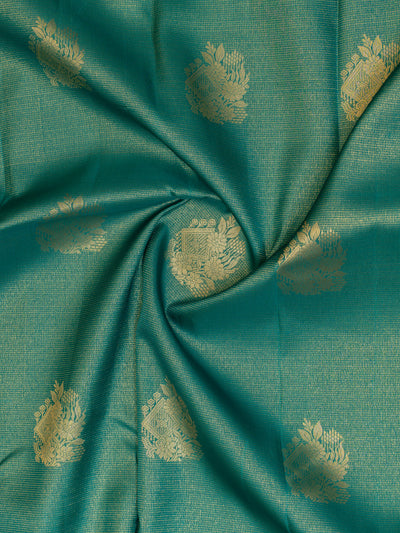 Peacock green vairaoosi Kanchipuram silk saree