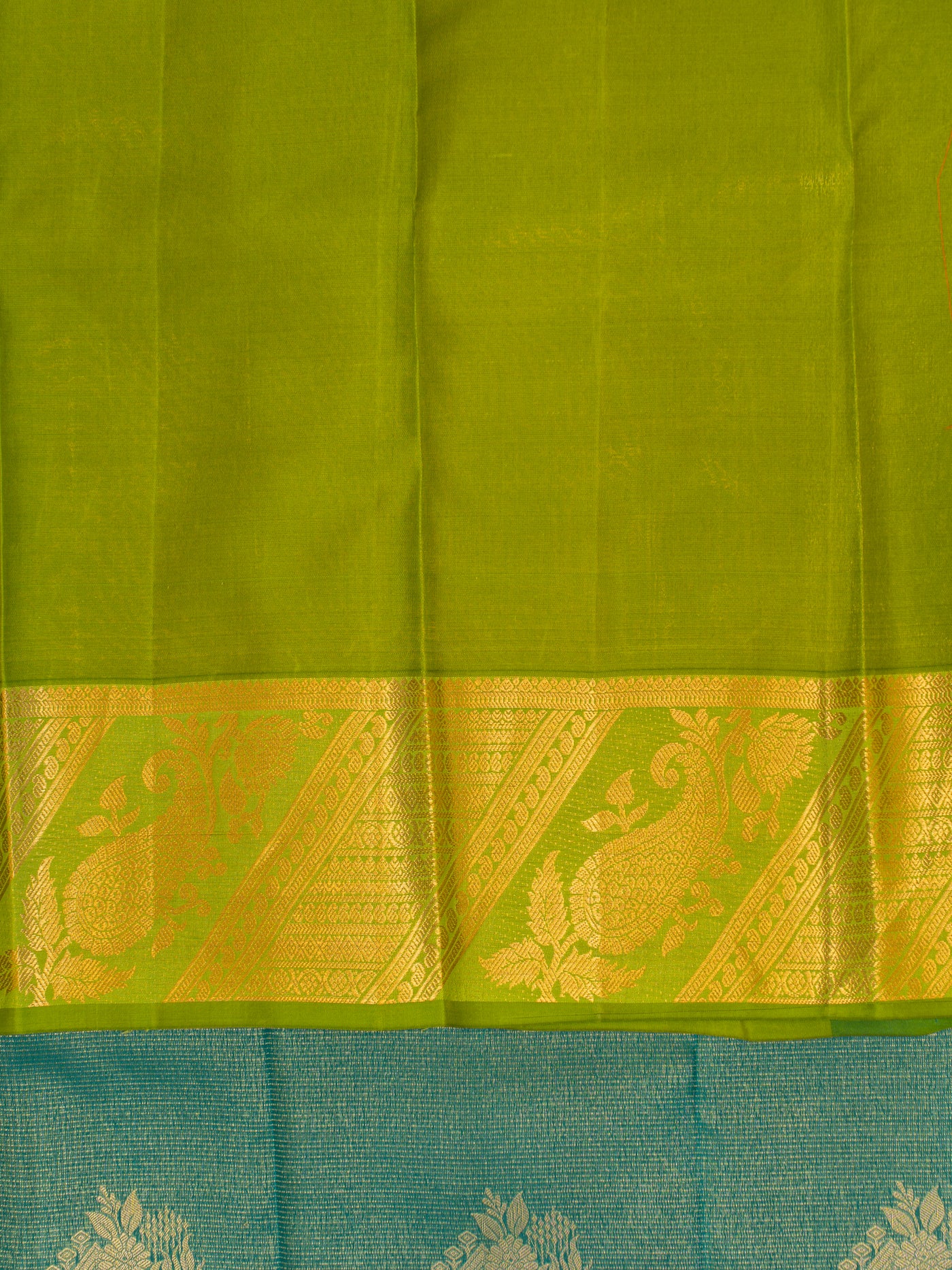 Peacock green vairaoosi Kanchipuram silk saree