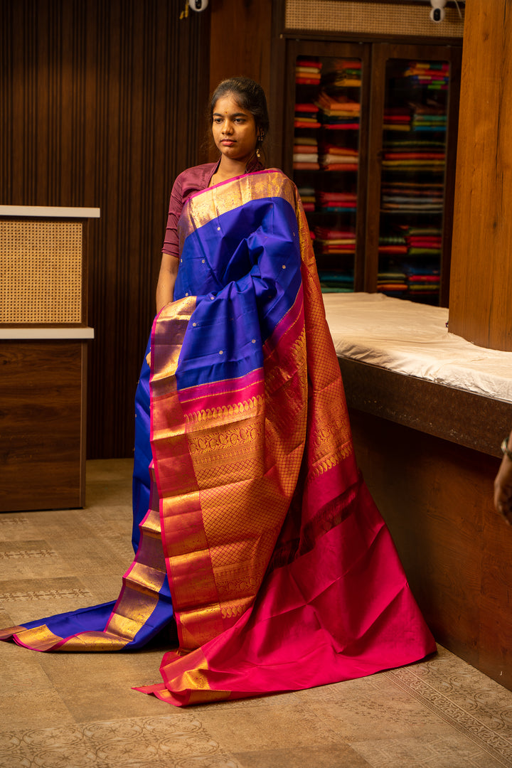 Royal Blue and Magenta Traditional Pure kanjivaram silk sari - Clio Silks