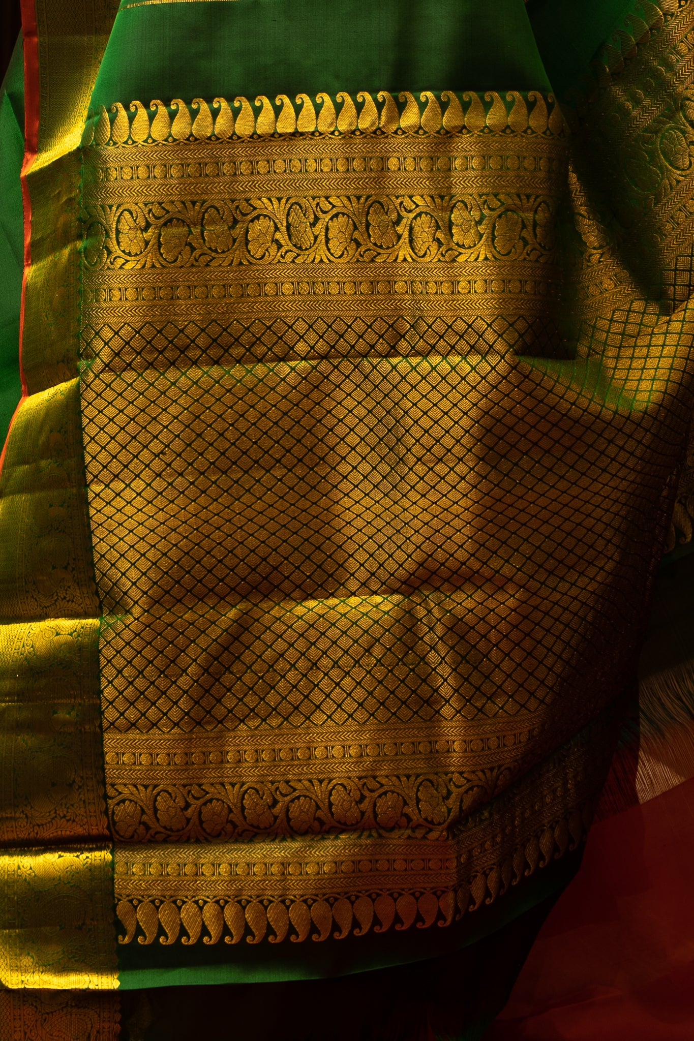 Emerald Green and Gold traditional pure Kanjivaram silk Sari - Clio Silks