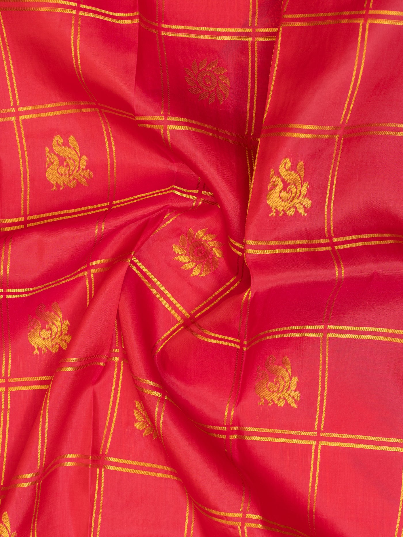 Magenta pink checks Kanchipuram silk saree