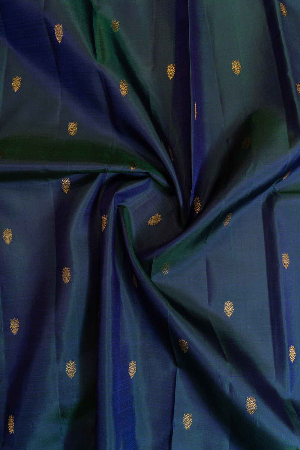 Peacock blue iruthalaipakshi rettai pettu pure zari Kanchipuram silk saree