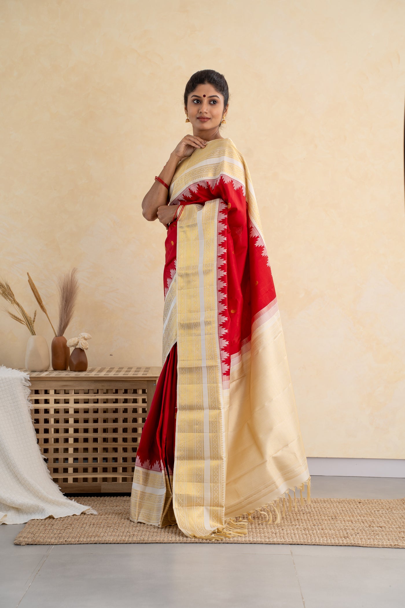 Red and Ivory Pure Kanchipuram Silk Saree - Clio Silks