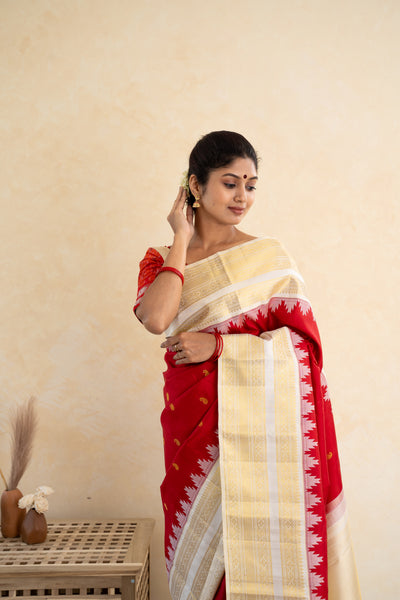 Red and Ivory Pure Kanchipuram Silk Saree - Clio Silks