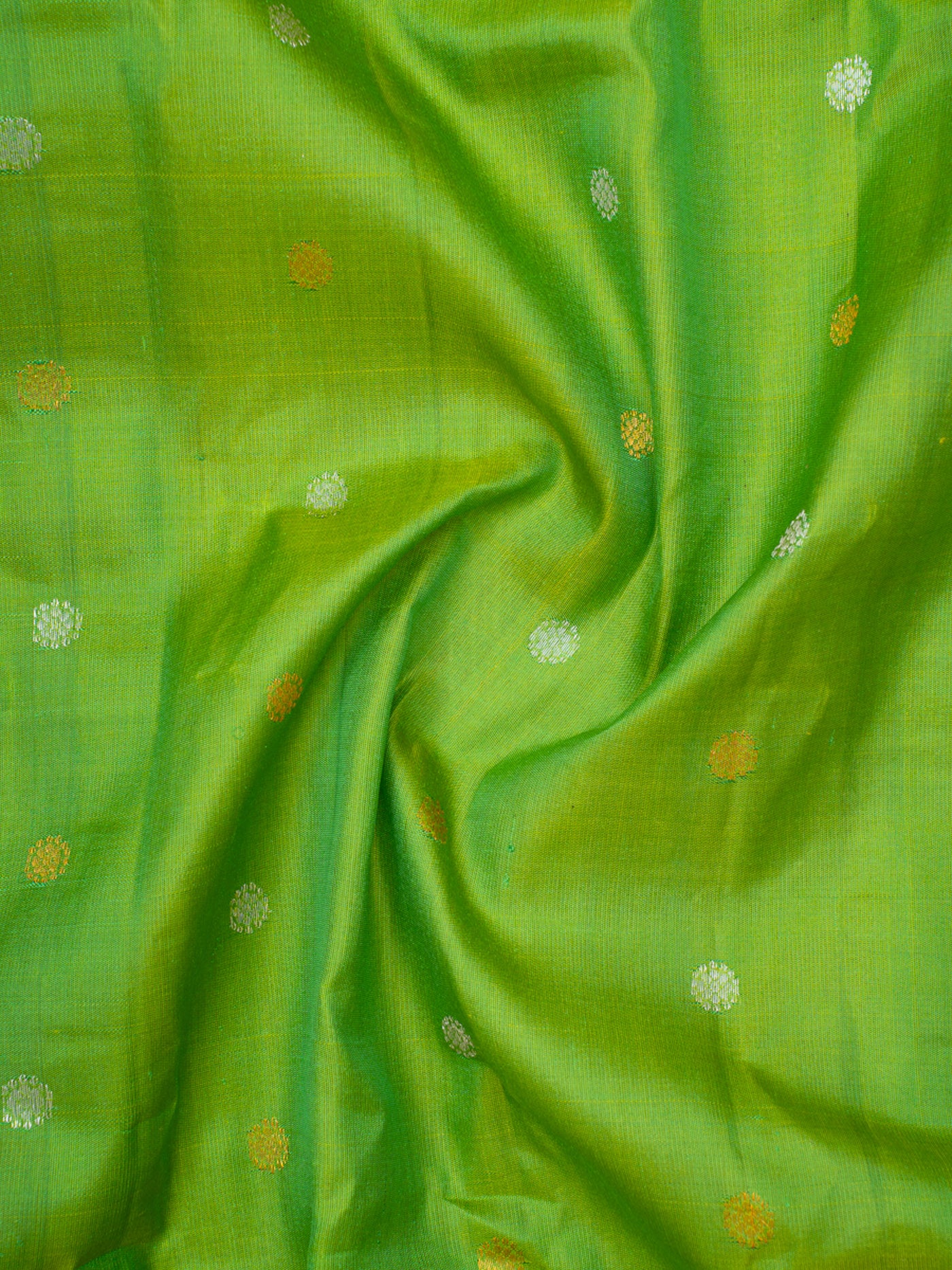 Parrot Green Pure Gadwal Silk Saree - Clio Silks