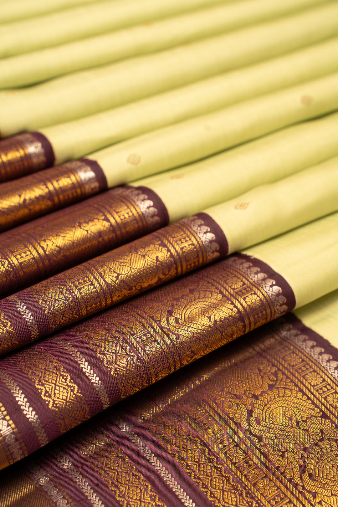 Mint Green and Jamun Traditional Pure Kanchipuram Silk Saree - Clio Silks