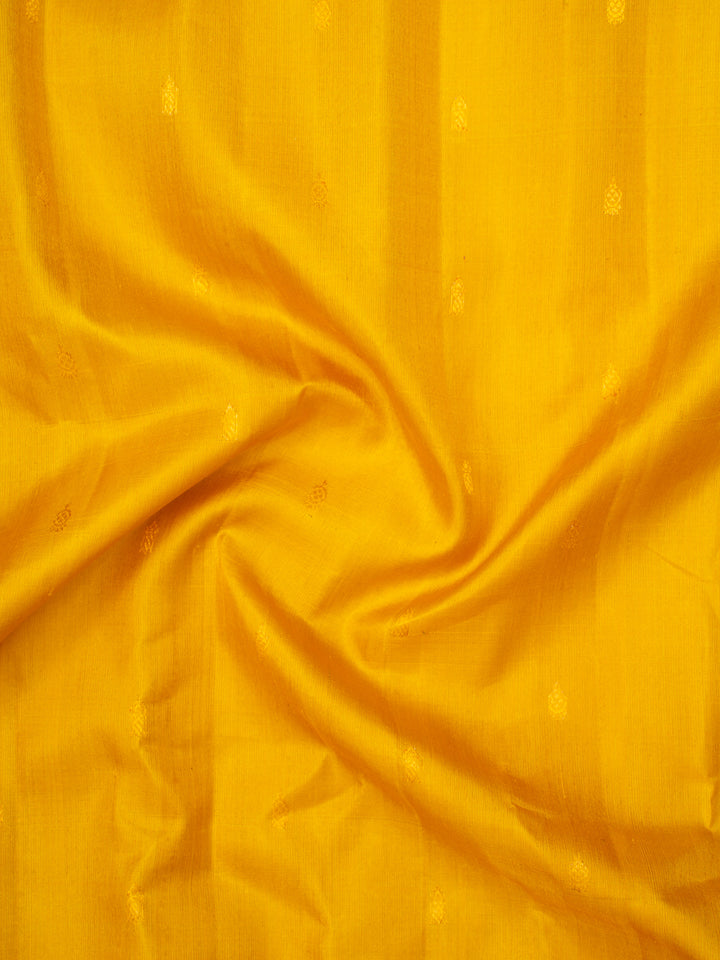 Yellow and Black Pure Gadwal Silk Saree - Clio Silks