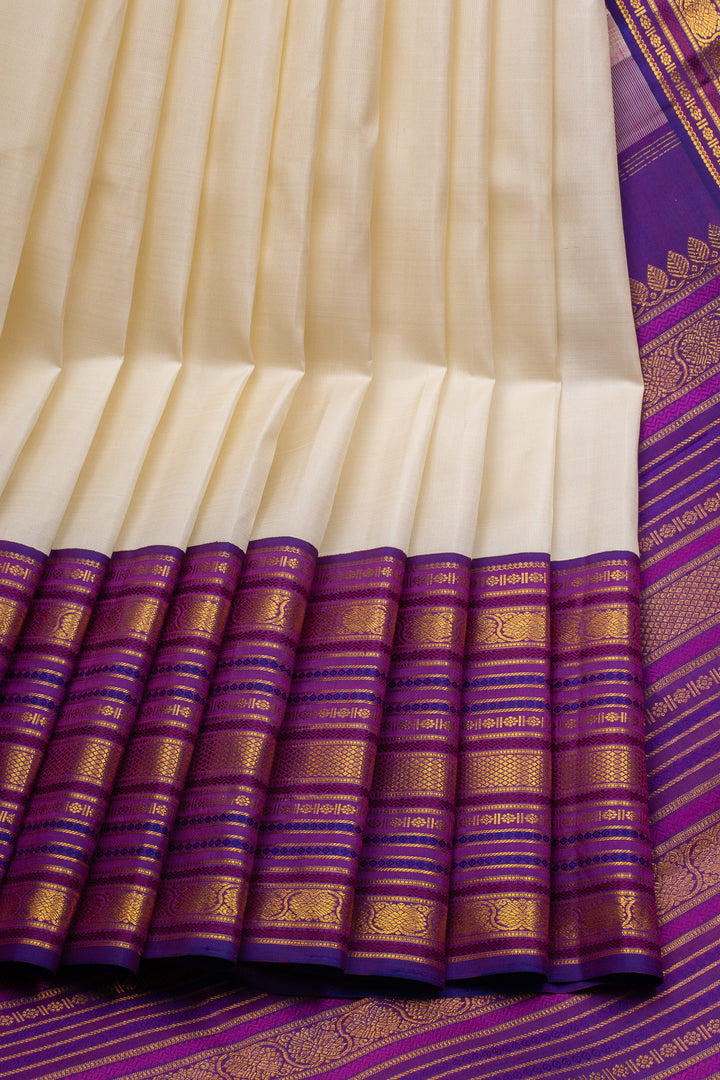 Ivory and Magenta Varisaipettu Pure Kanchipuram Silk Saree