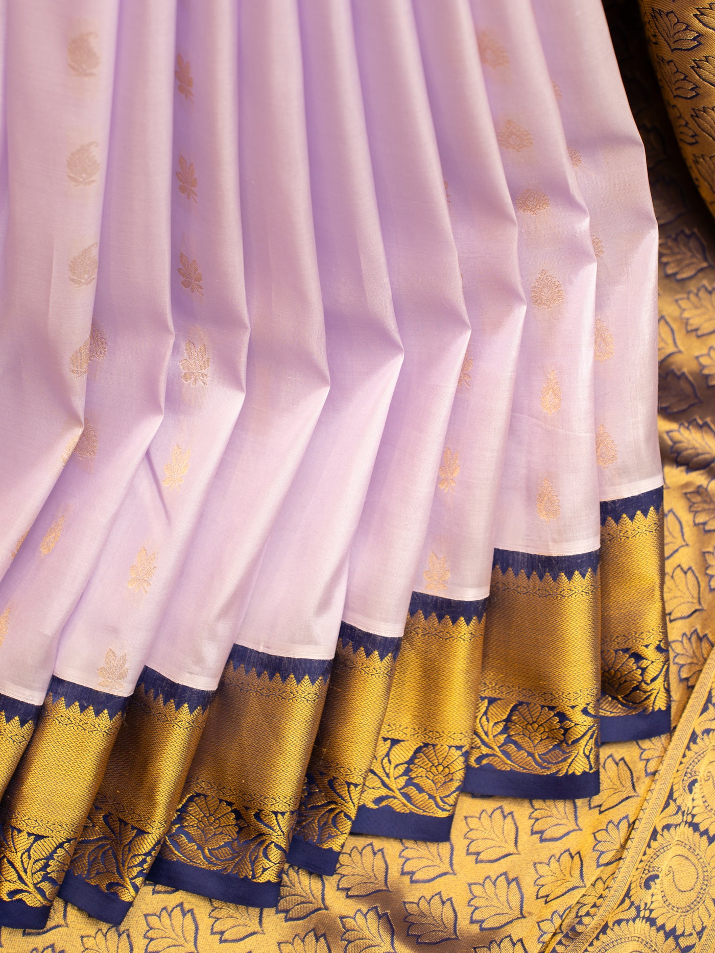 Lilac and blue traditional Kanchipuram silk Saree