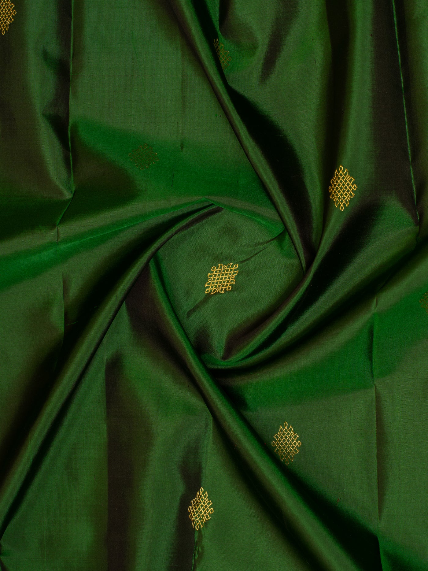 Emerald green and Magenta traditional pure Kanchipuram silk saree