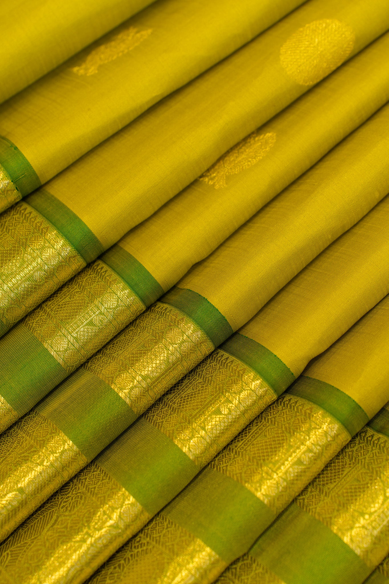 Mehendi green stripes border pure Kanchipuram silk saree