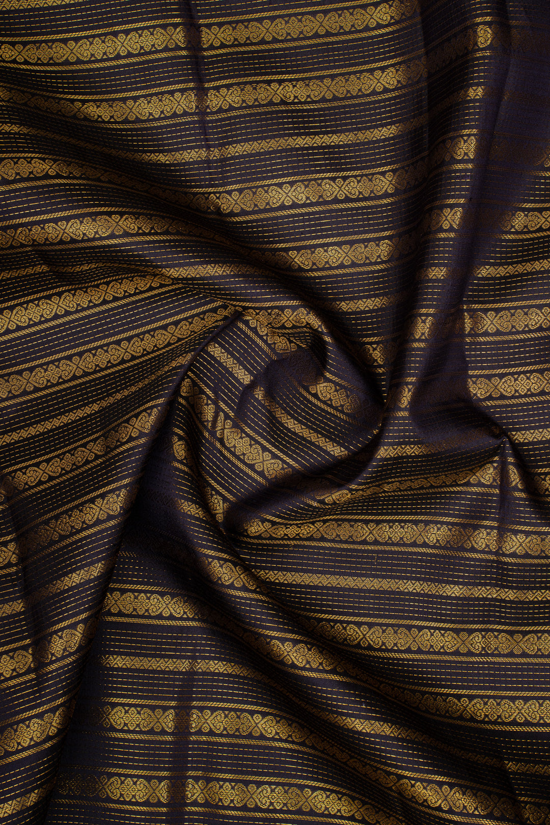 Black &amp; Ivory Varisaipettu Pure Kanchipuram Silk Saree