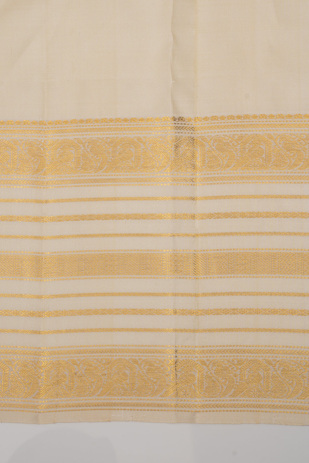 Black &amp; Ivory Varisaipettu Pure Kanchipuram Silk Saree