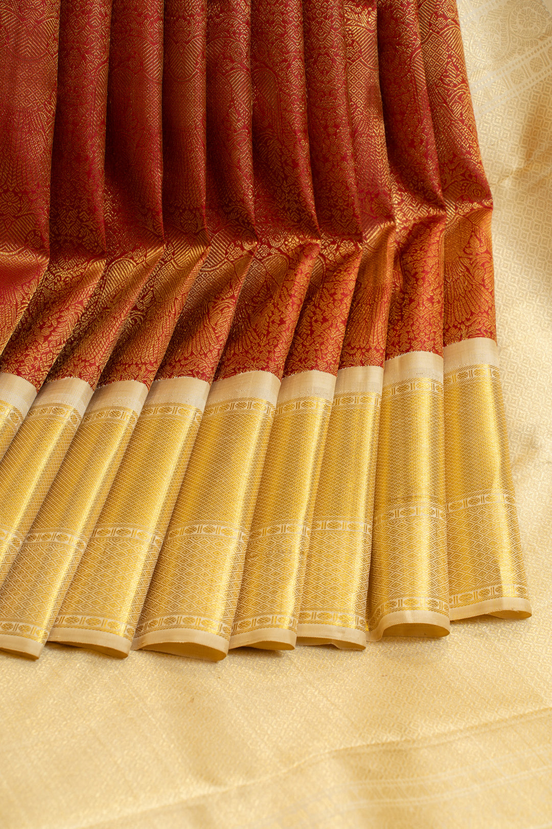 Crimson red iruthalaipakshi pure zari Kanchipuram silk saree