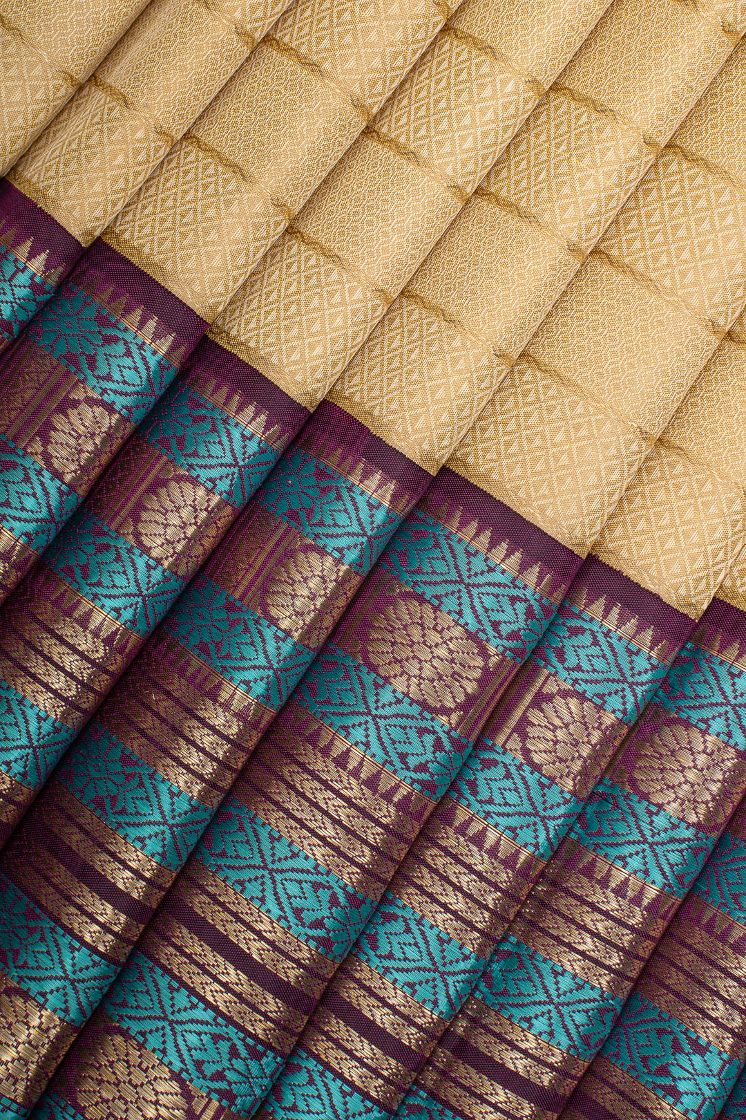 Beige &amp; Jamun Thread Brocade Varisaipettu Pure Kanchipuram Silk Saree