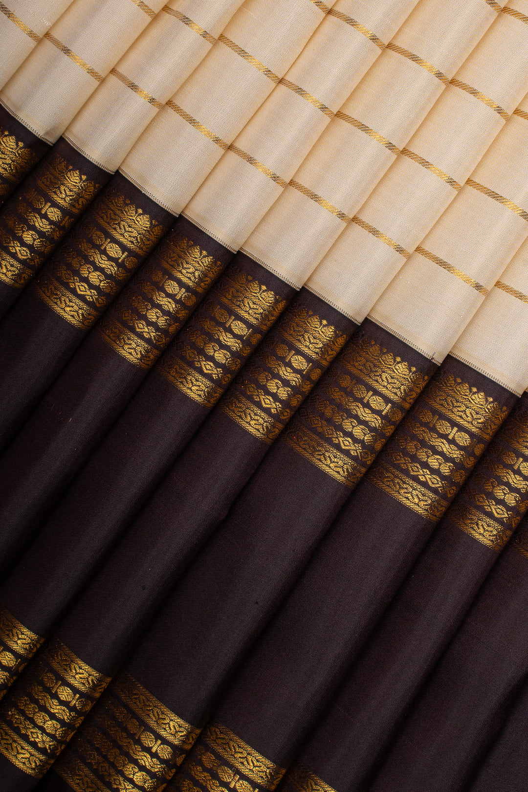 Ivory Stripes Pure Kanchipuram Silk Saree