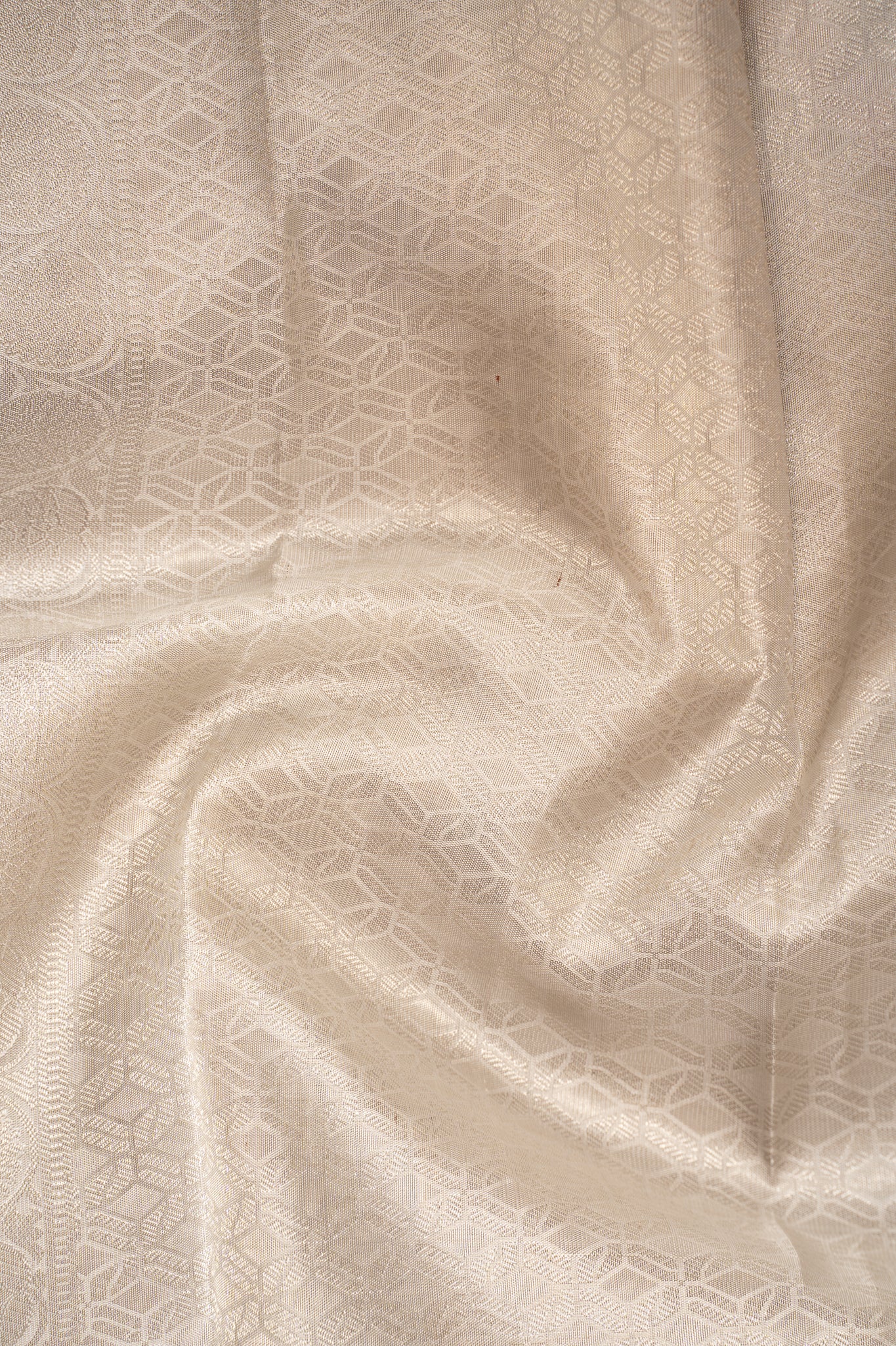 Ivory and Gold Pure Kanchipuram Silk Saree - Clio Silks