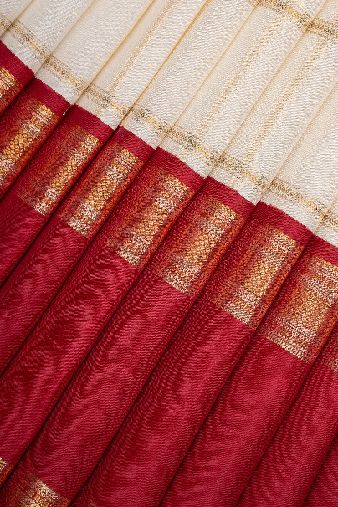 Pearl White and Red Zari Checks Pure Kanchipuram Silk Saree