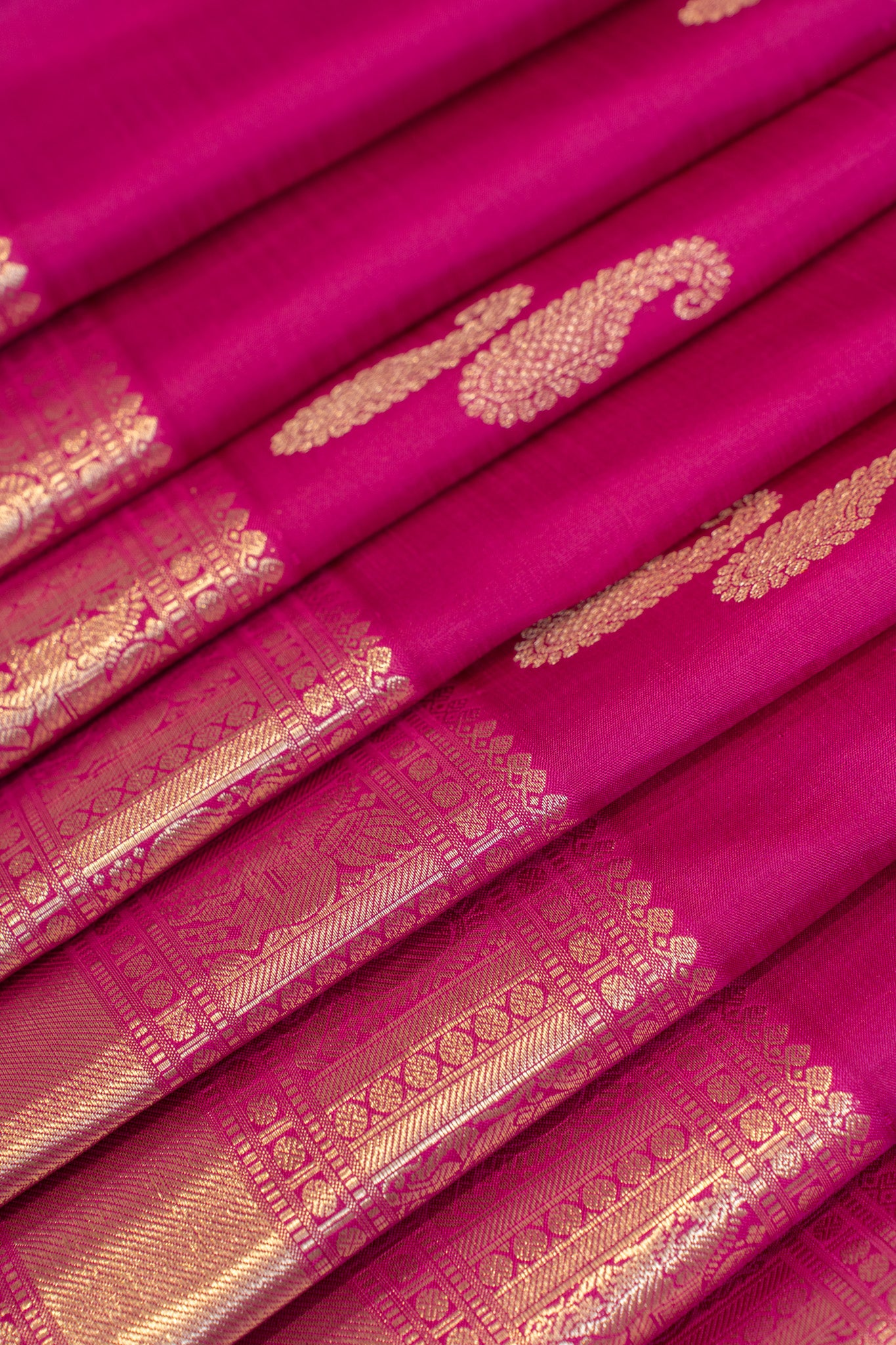 Rani pink paisley motifs pure Kanchipuram silk saree