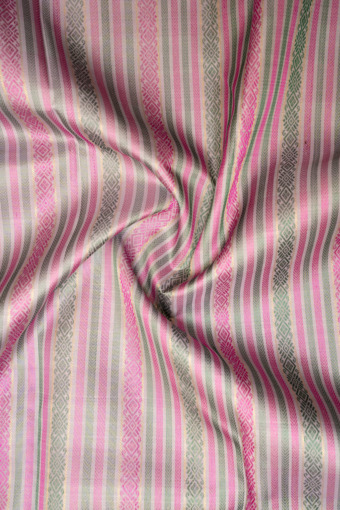 Ivory and Lilac Stripes Pure Zari Kanchipuram Silk Saree - Clio Silks