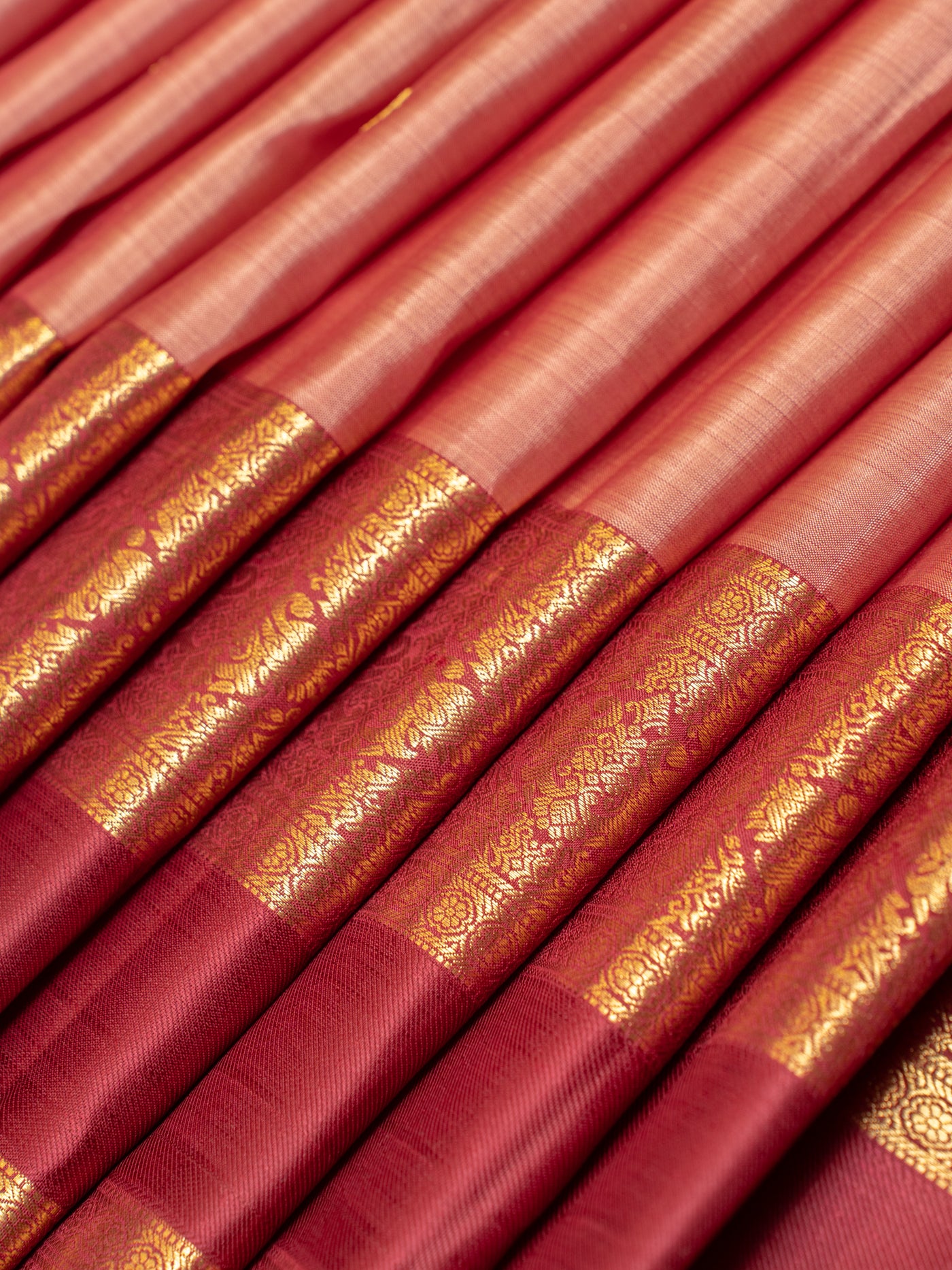 Pink shot colour traditional pure Kanchipuram silk saree