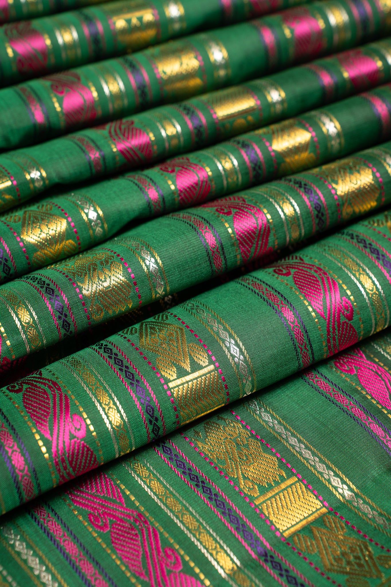 Bottle Green and Pink Varisapettu Pure Zari Kanchipuram Silk Saree - Clio Silks