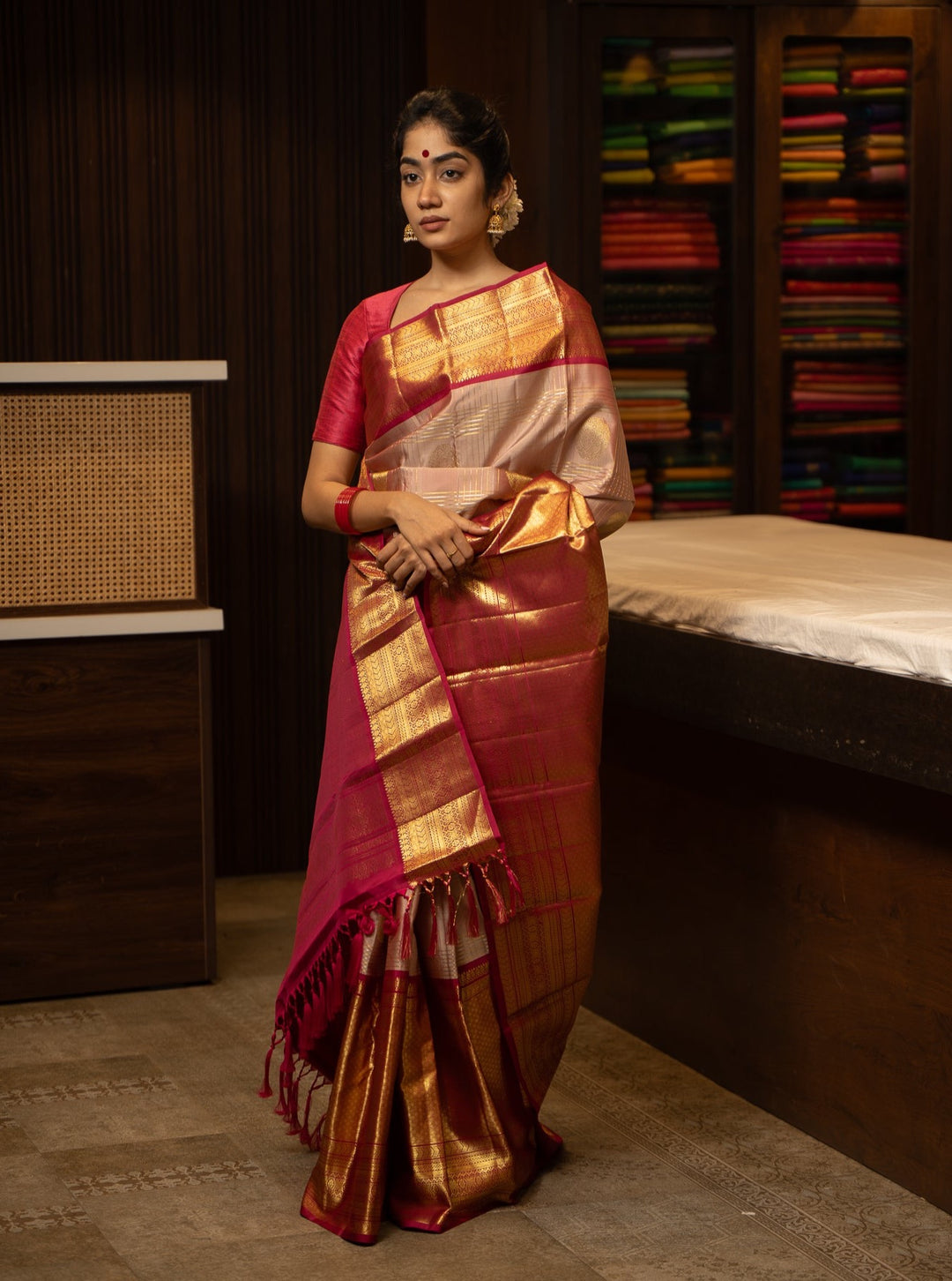 Onion Pink and Magenta Kanchipuram Silk Saree - Clio Silks