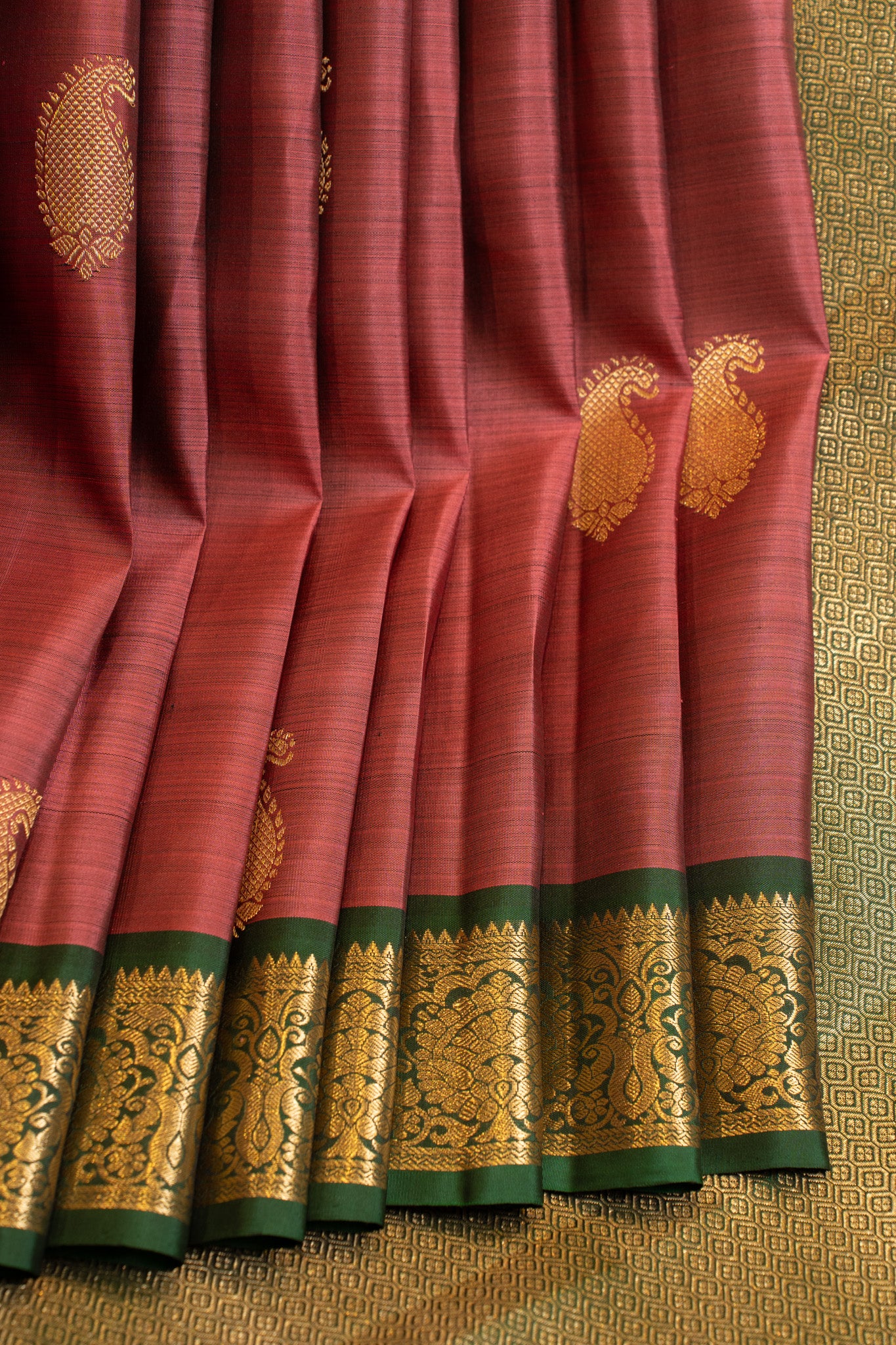 Auburn maroon small border pure Kanchipuram silk saree