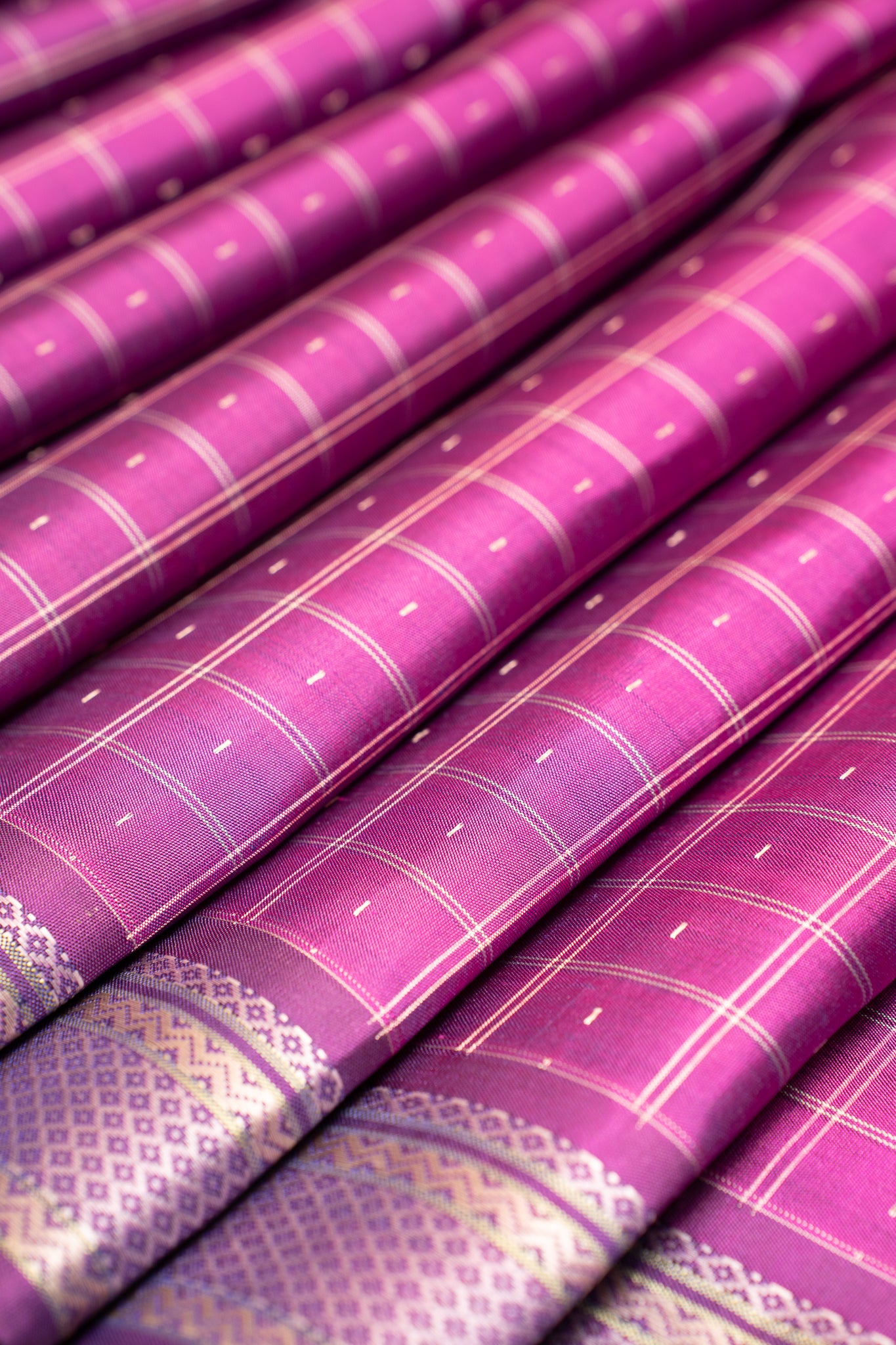 Plum Purple Muthukattam Without Zari Kanchipuram Silk Saree - Clio Silks