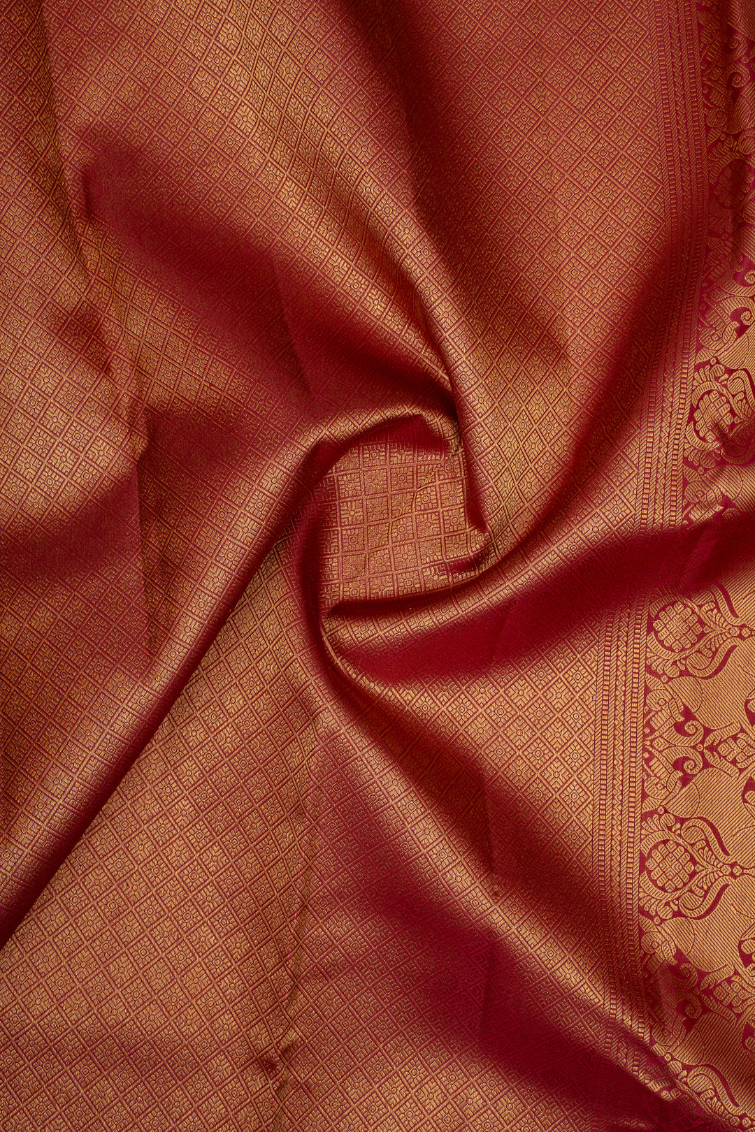 Kumkum Red Temple Brocade Pure Kanchipuram Silk Saree