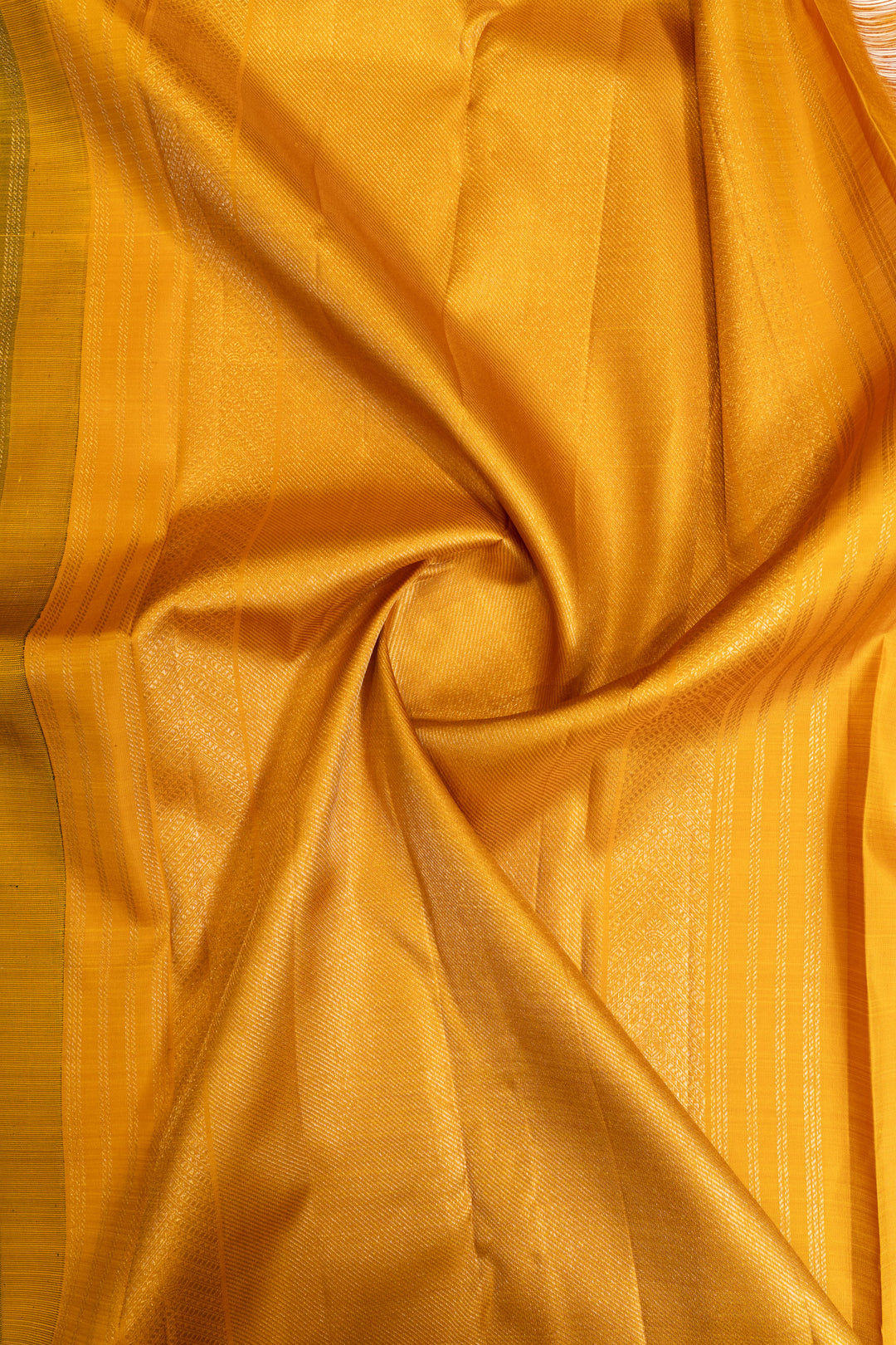 Mandhulir green borderless brocade pure Kanchipuram silk saree