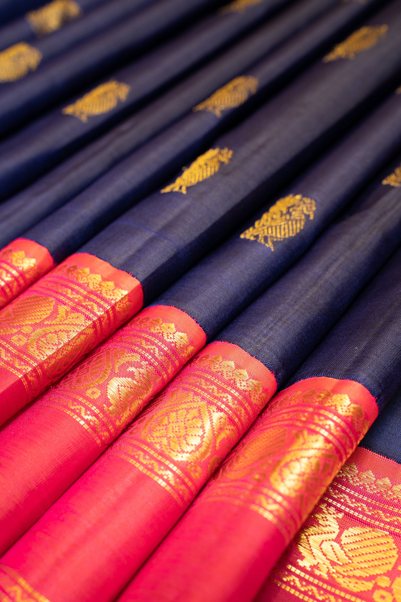 Navy Blue Rettai Pettu Pure Kanchipuram Silk Saree - Clio Silks