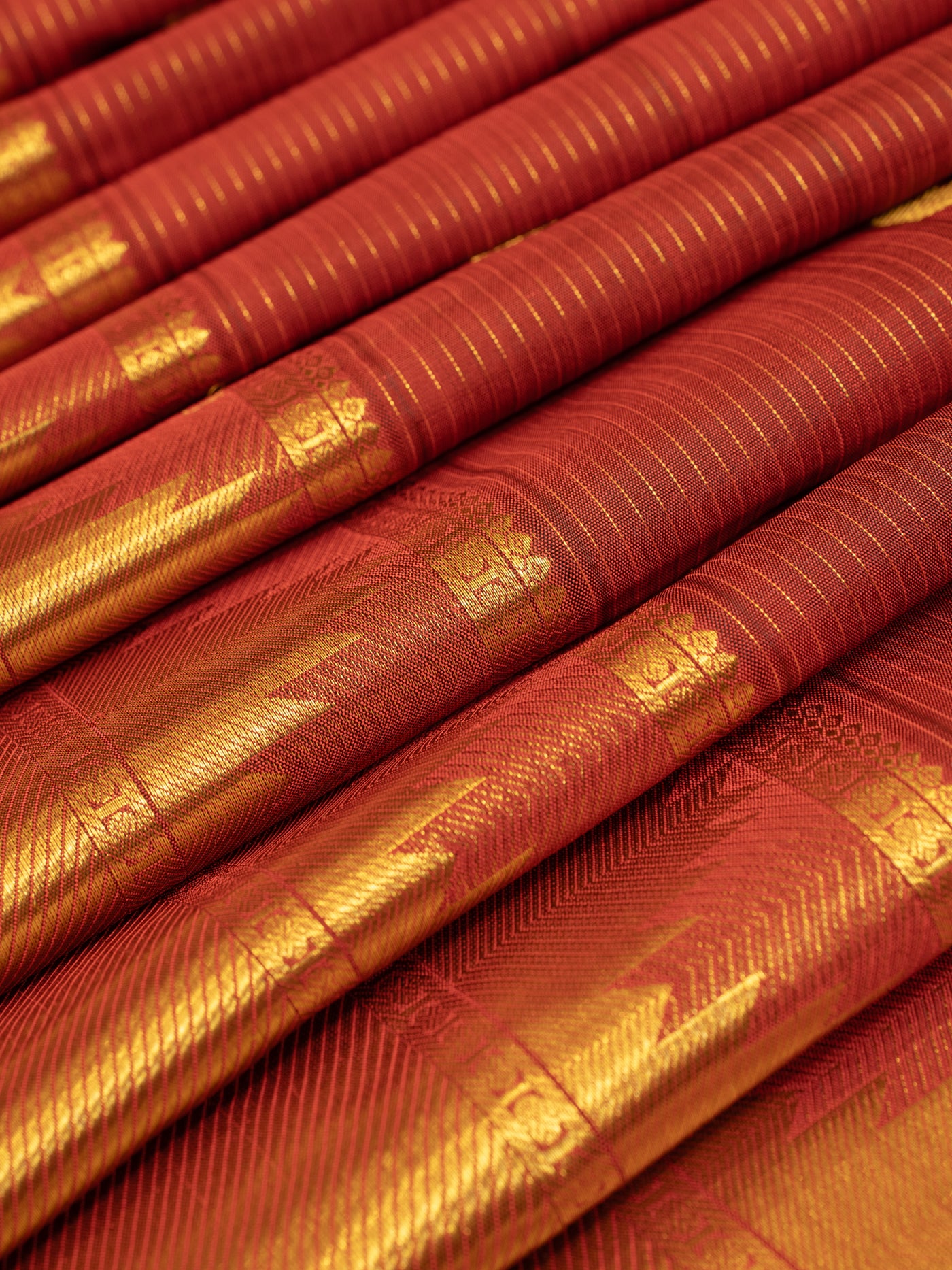 Maroon vairaoosi temple border pure Kanchipuram silk saree